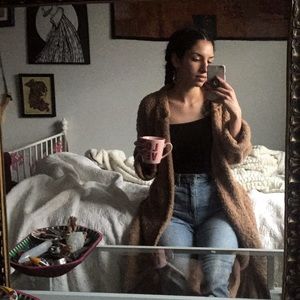 Meet your Posher, Rana